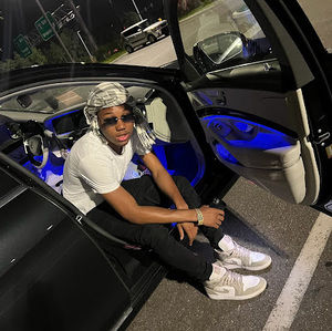 Meet your Posher, Tommy